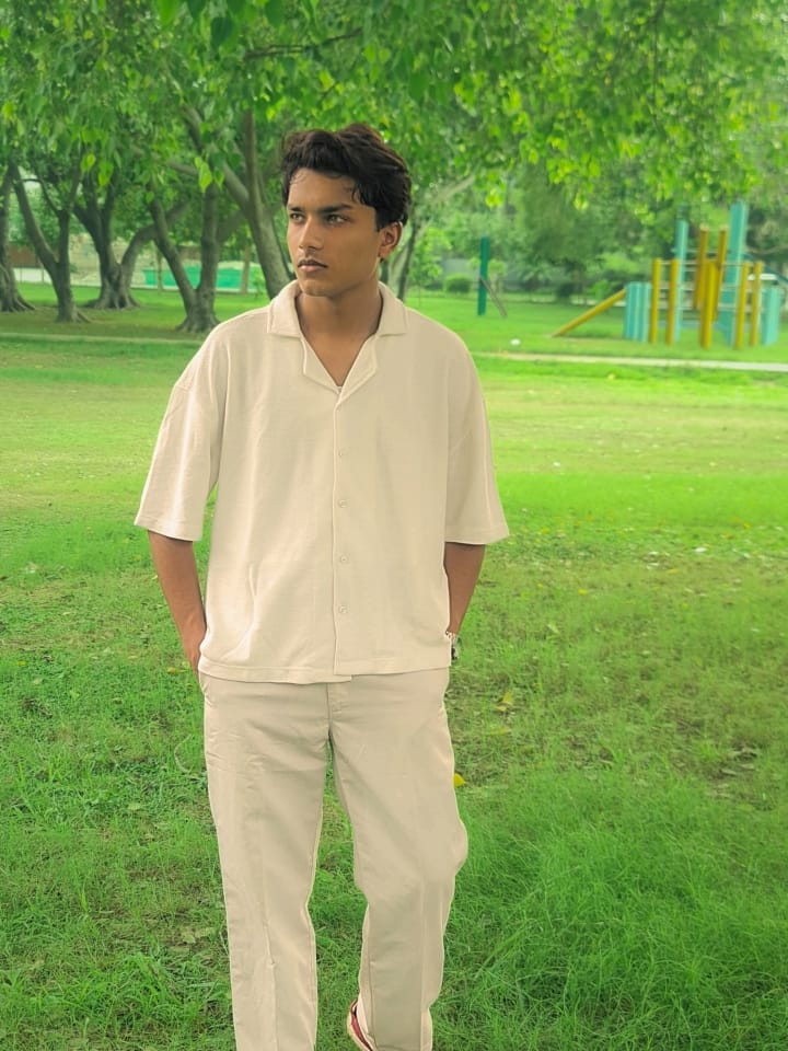 Ivory Legacy – Pure White Textured Old-Money Shirt