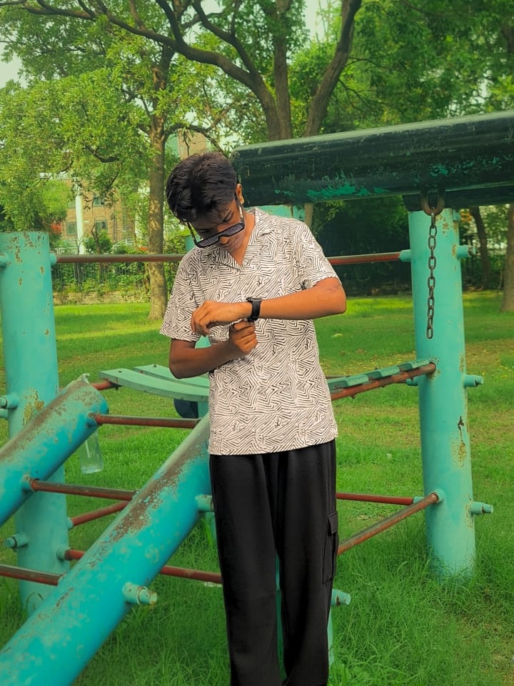 Dominion White – Buttonless Old Money Shirt